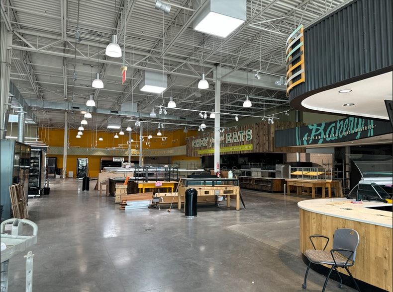 More Photos Of 1450 Taylor Rd, Montgomery Supermarket For Lease