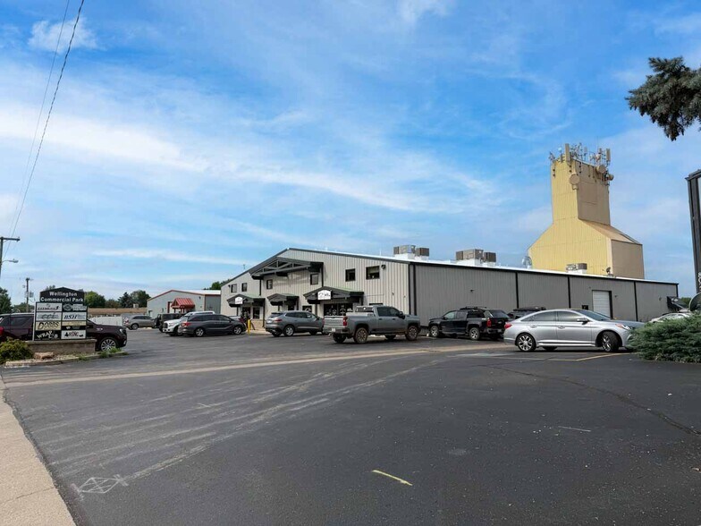 More Photos Of 8017 S 1st St, Wellington Warehouse For Lease