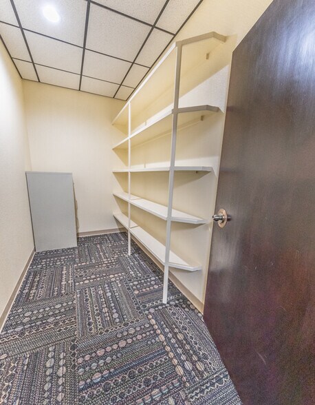 More Photos Of 23 Briercroft Office Park, Lubbock Office For Lease