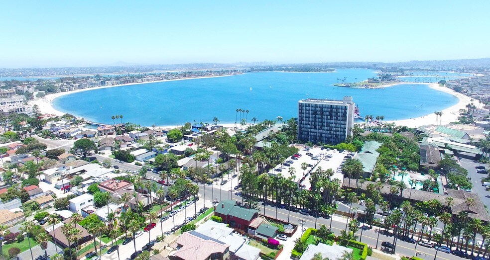 More Photos Of 4111 Bayard St, San Diego Specialty For Sale