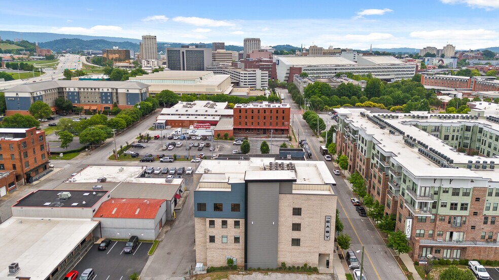 More Photos Of 1413 Chestnut St, Chattanooga Office For Lease