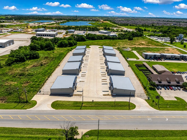 More Photos Of 4620 US 377 Hwy, Aubrey Unknown For Lease