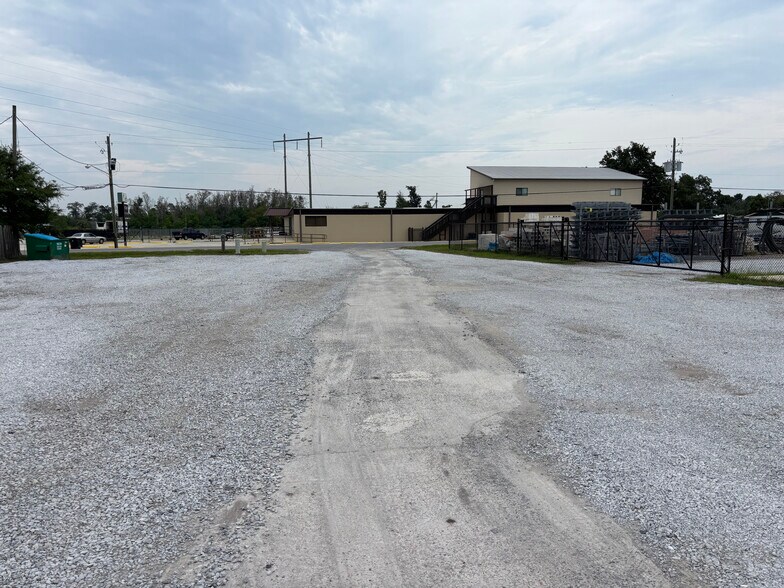 More Photos Of 1219 Transmitter Rd, Panama City Freestanding For Sale