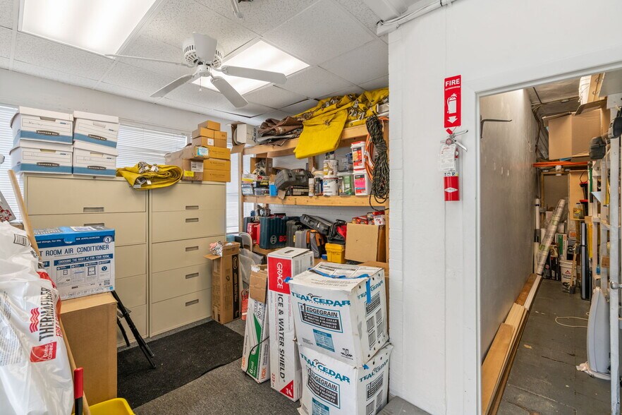 More Photos Of 655 Saw Mill Brook Pky, Newton General Retail For Sale