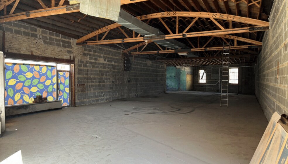More Photos Of 565 Roger Williams Ave, Highland Park Freestanding For Lease