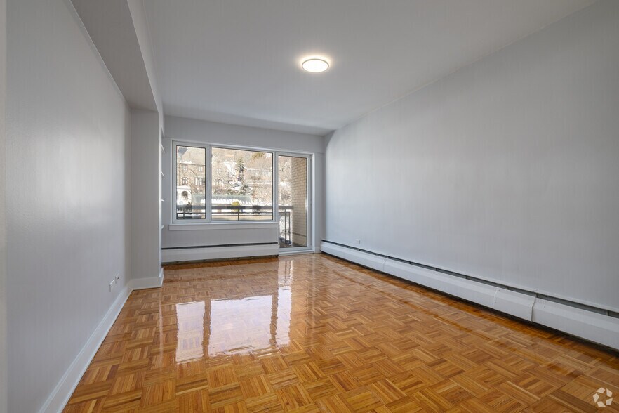 More Photos Of 1400 Av Des Pins O, Montréal Apartments For Sale