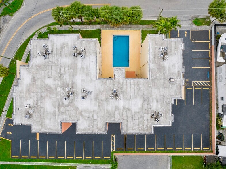 More Photos Of 2400 NW 16th Street Rd, Miami Apartments For Sale