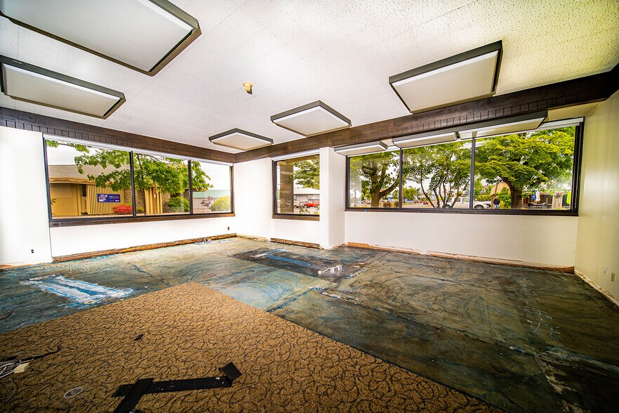 More Photos Of 245 N Main St, Mount Angel Bank For Lease