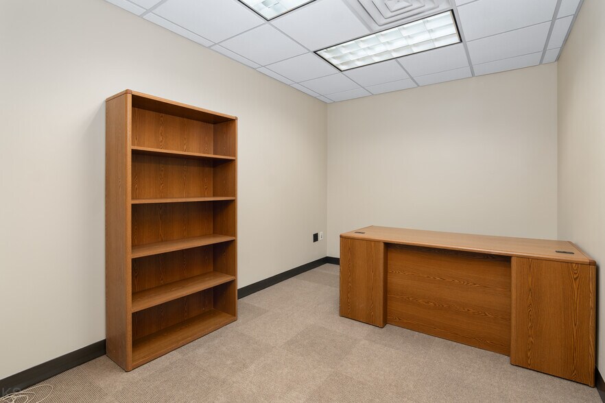 More Photos Of 3702 Hy Point Blvd, Rolla Industrial For Sale