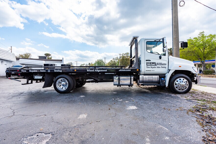 More Photos Of 2501 Sanford Ave, Sanford Auto Repair For Sale