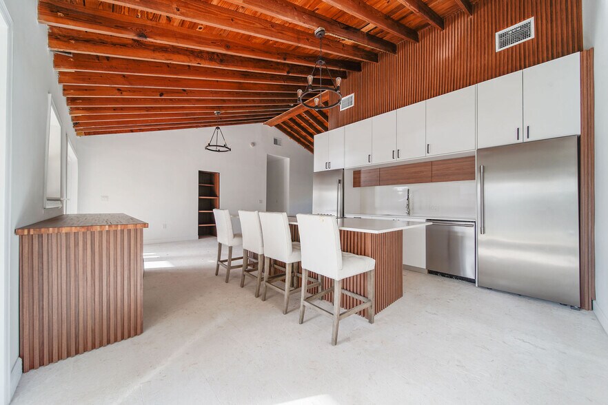 More Photos Of 1110 NW North River Dr, Miami Specialty For Sale