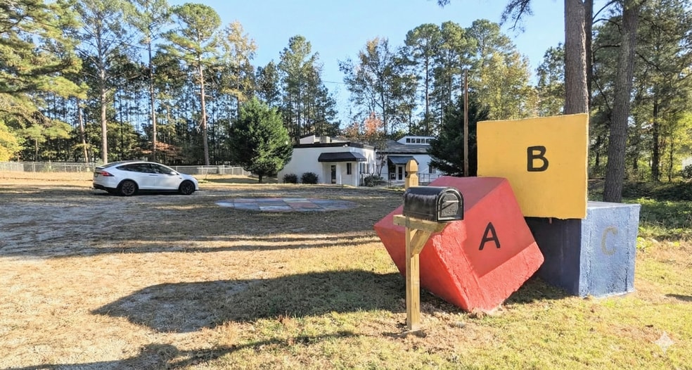 Primary Photo Of 437 Moore St, Clayton Daycare Center For Lease