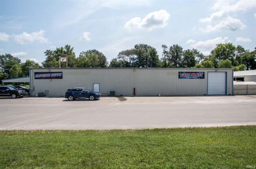 More Photos Of 7362 Russell Dr, Bicknell General Retail For Sale