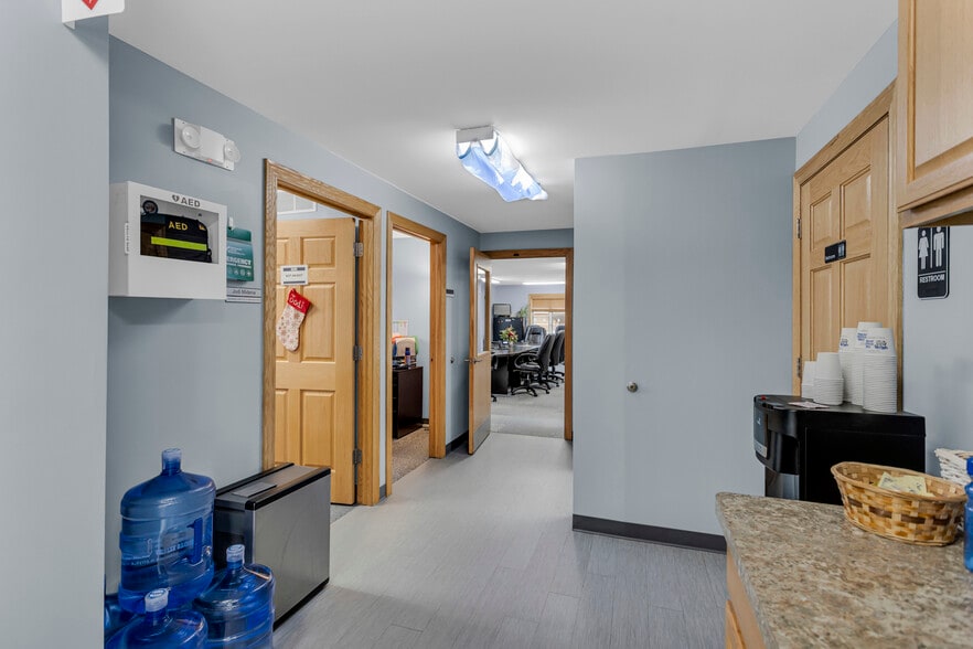 More Photos Of 113 S East Ave, Jackson Medical For Lease