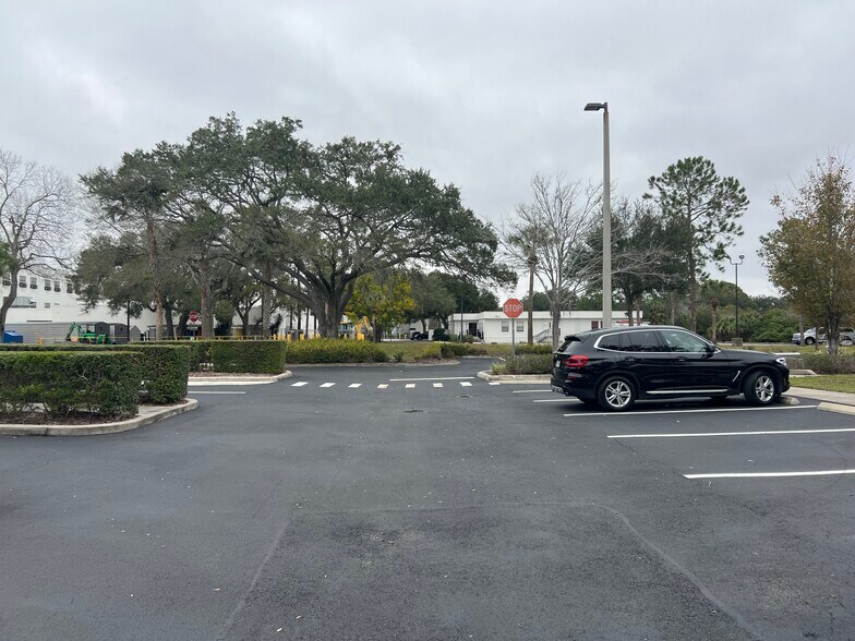 More Photos Of 5935 Webb Rd, Tampa Medical For Lease