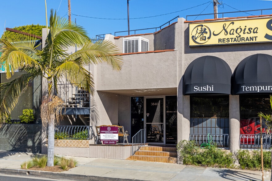 More Photos Of 3840 E Coast Hwy, Corona Del Mar Storefront Retail Office For Lease