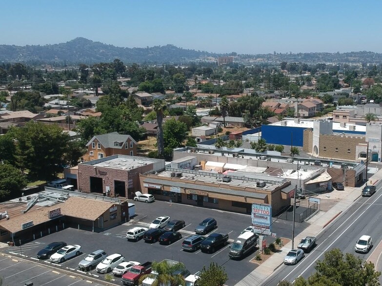 More Photos Of 1267-1273 Broadway St, El Cajon Storefront For Lease