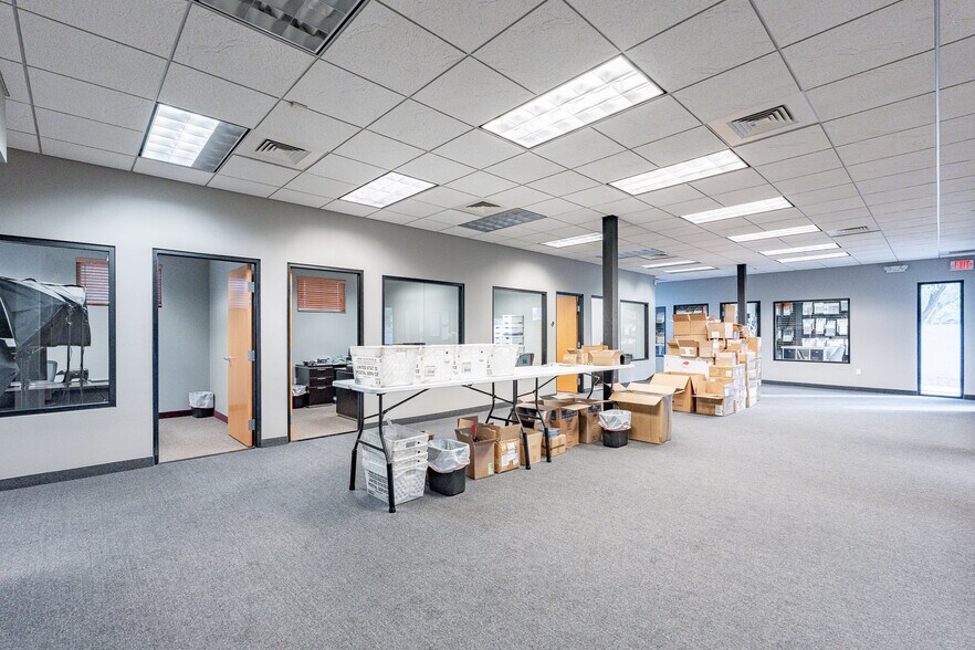 More Photos Of 1702 E McNair Dr, Tempe Office Residential For Lease