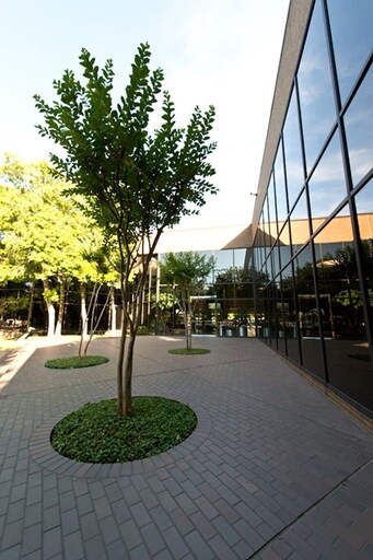 More Photos Of 12727 Featherwood Dr, Houston Medical For Sale