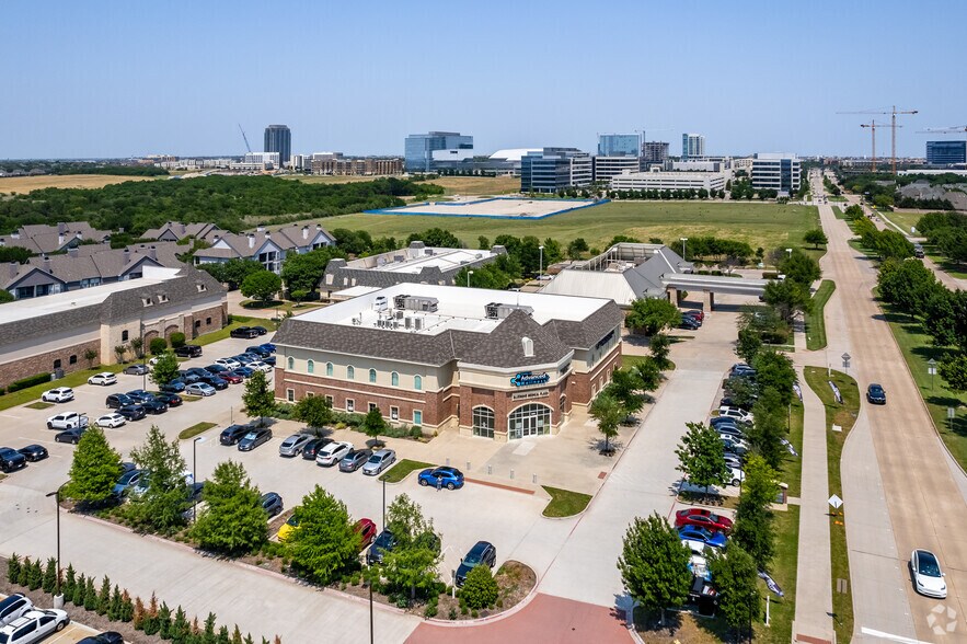 More Photos Of 5550 Warren Pky, Frisco Medical For Lease