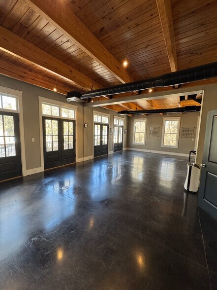 More Photos Of 19 Market, Beaufort Office For Lease