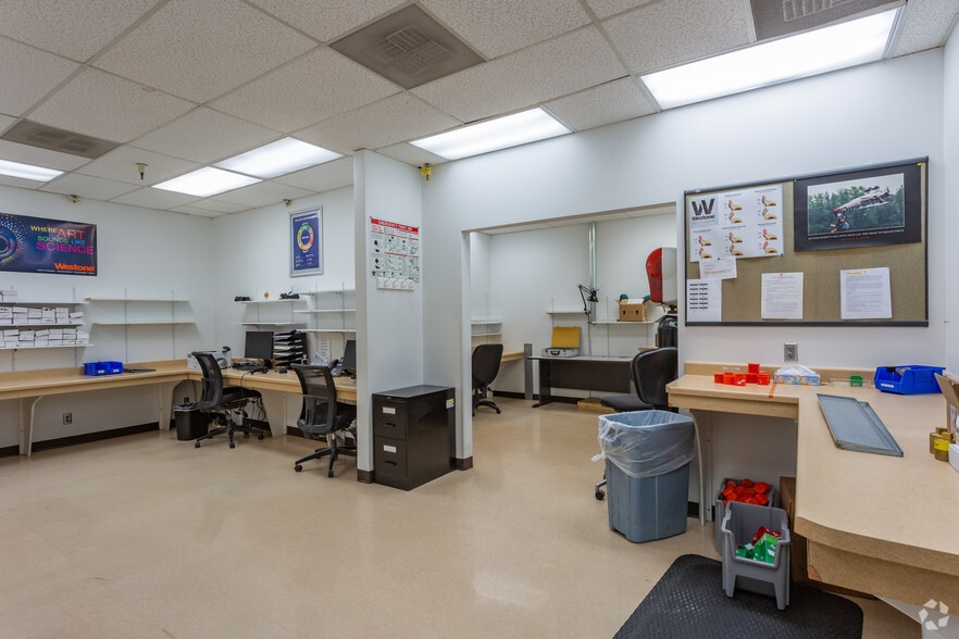 More Photos Of 2225-2255 Executive Cir, Colorado Springs Research And Development For Lease