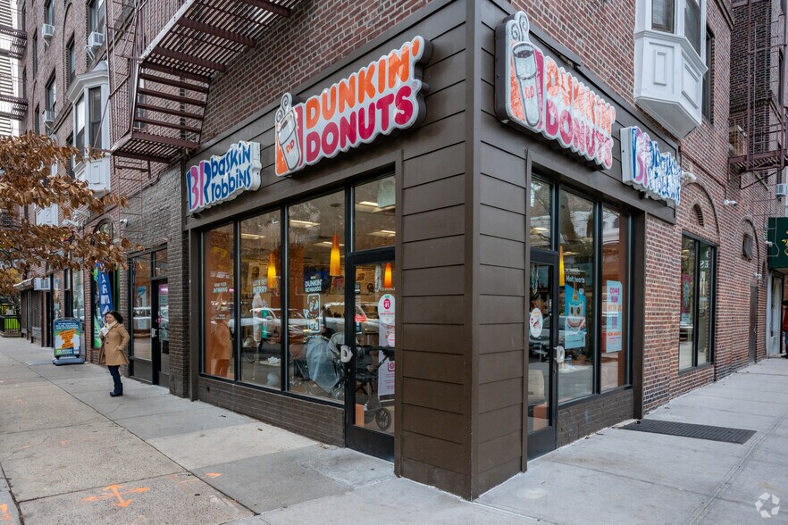 More Photos Of 7320 Austin St, Flushing Apartments For Lease