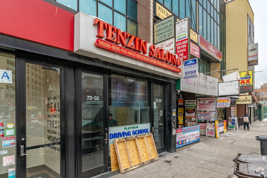 More Photos Of 72-32 Broadway, Jackson Heights Storefront Retail Office For Lease