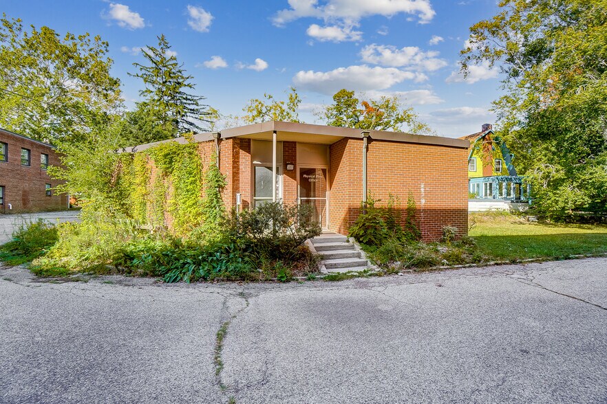 More Photos Of 800 Livermore St, Yellow Springs Research And Development For Sale