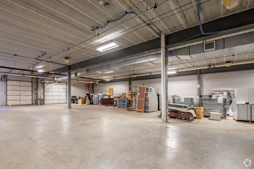 More Photos Of 1391 Corporate Dr, Mchenry Office For Sale