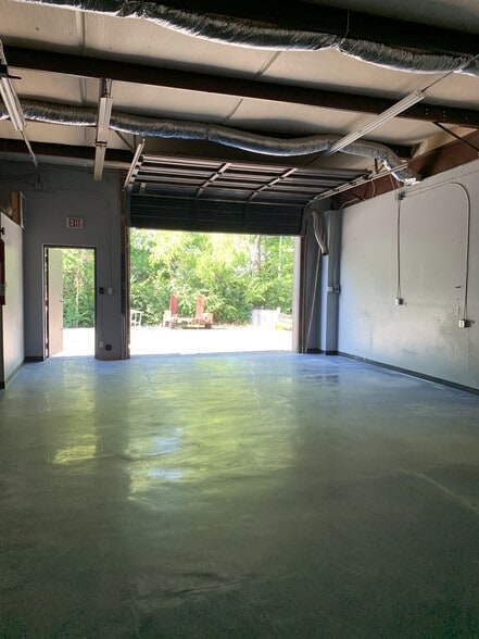 More Photos Of 105 Southeast Pky, Franklin Office For Sale