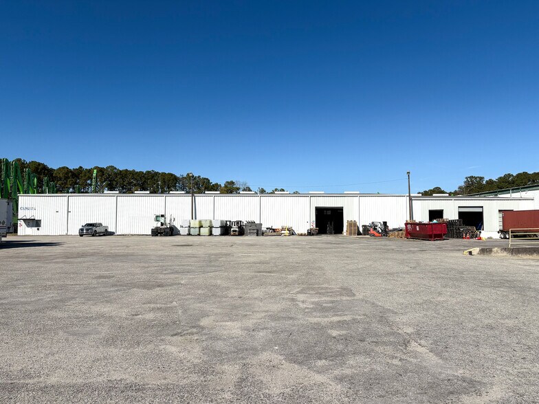 More Photos Of 1930 Hanahan Rd, North Charleston Warehouse For Lease