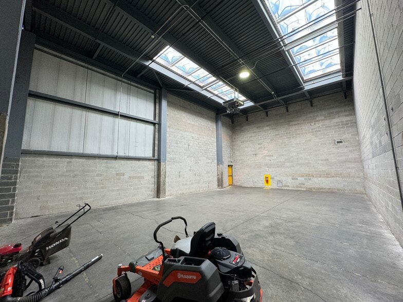 More Photos Of 110 Pomponio Ave, South Plainfield Manufacturing For Sale