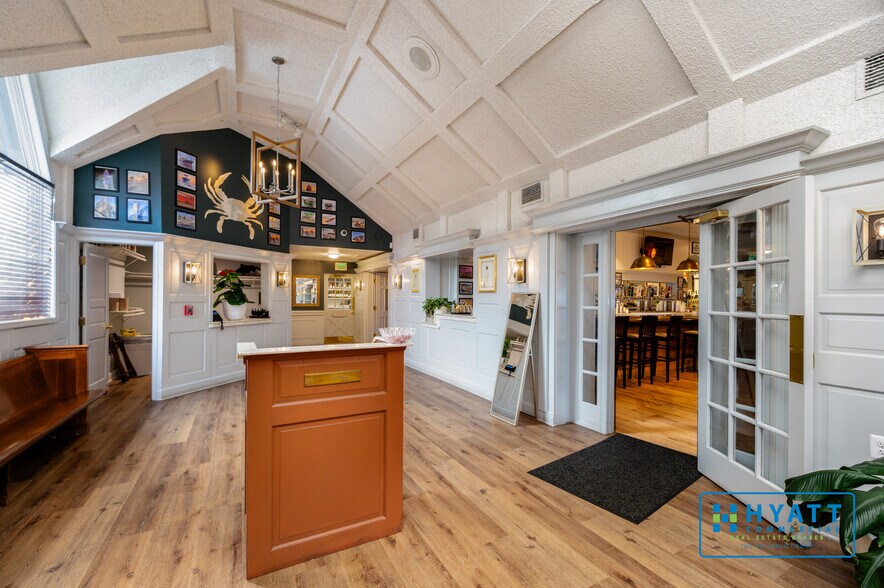 More Photos Of 625 Greenway Rd, Glen Burnie Restaurant For Sale