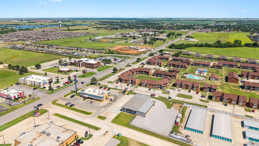 More Photos Of 1510 Amity Ln, El Reno Industrial For Lease