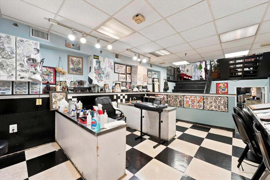 More Photos Of 617 South St, Philadelphia Apartments For Lease