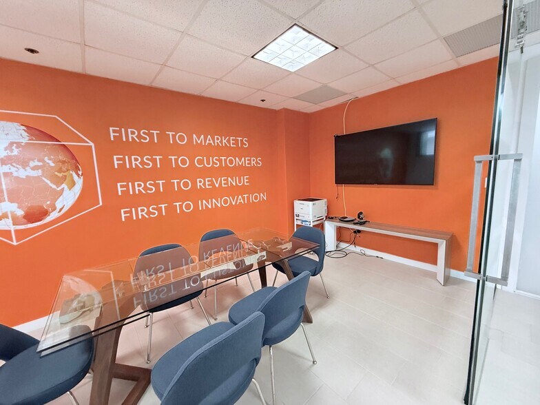 More Photos Of 150 SE 2nd Ave, Miami Office Residential For Sale