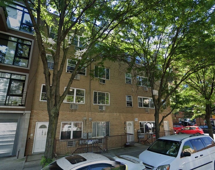 More Photos Of 187 Woodpoint Rd, Brooklyn Apartments For Sale