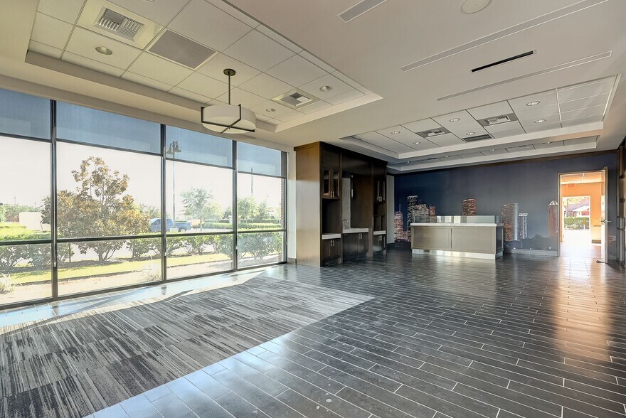 More Photos Of 310 Highway 6, Sugar Land Storefront Retail Office For Lease