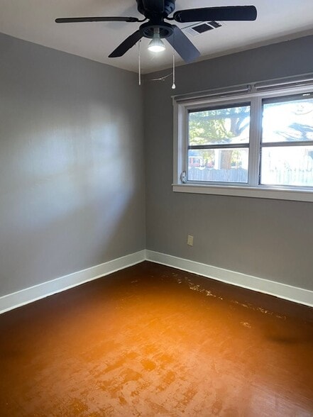 More Photos Of 1617 Ashley River Rd, Charleston Freestanding For Lease