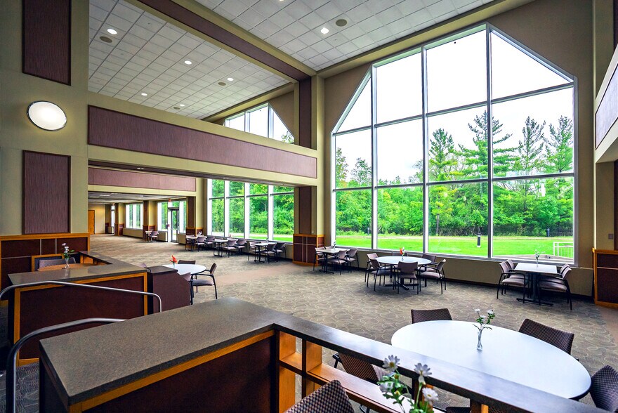 More Photos Of 27350 W 11 Mile Rd, Southfield Unknown For Lease
