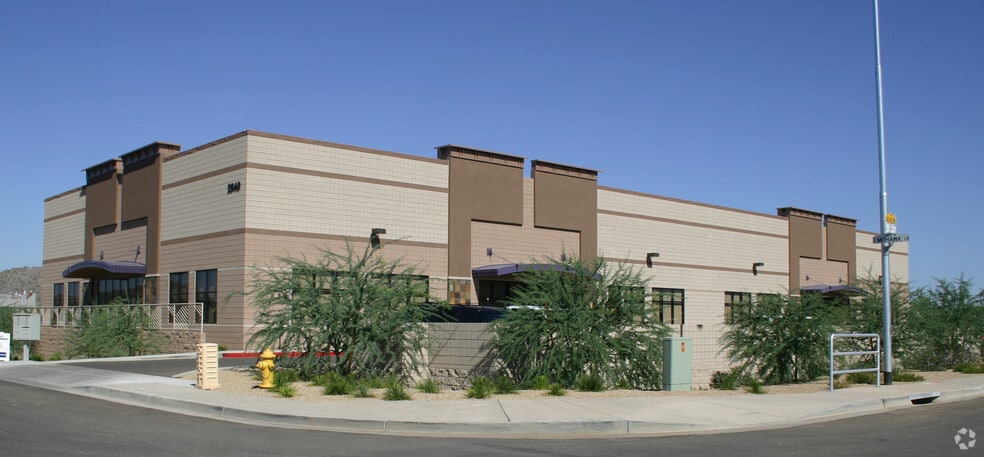 More Photos Of 2840 E Mohawk Ln, Phoenix Manufacturing For Sale
