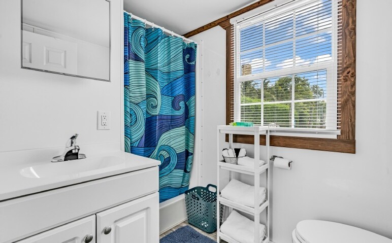 More Photos Of 200 Treasure Harbor Dr, Islamorada Marina For Sale