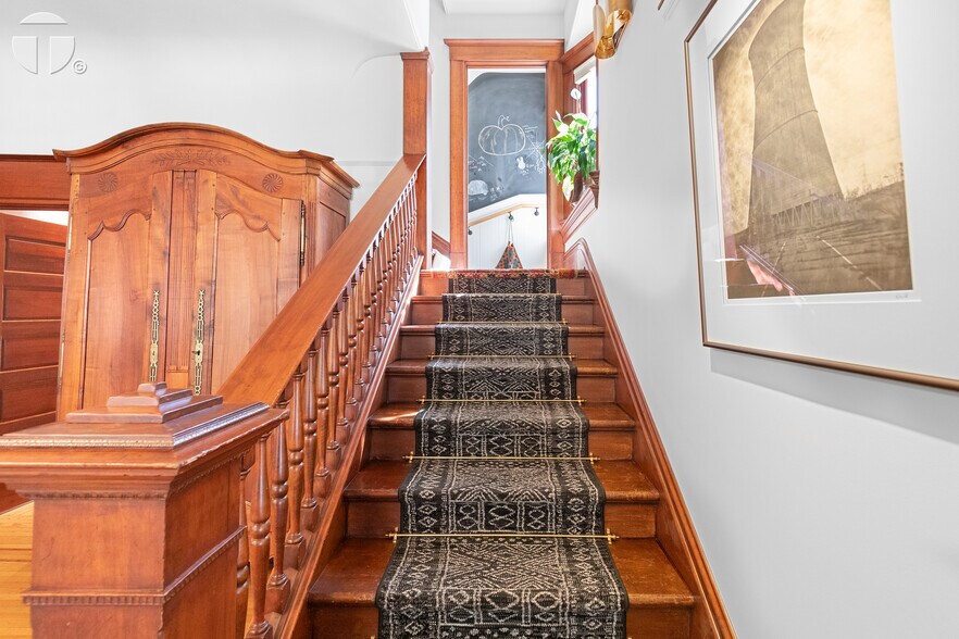 More Photos Of 2220 Capitol Ave, Sacramento Apartments For Sale