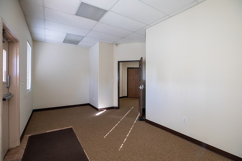 More Photos Of 7035 Palm Ave, Highland Medical For Lease