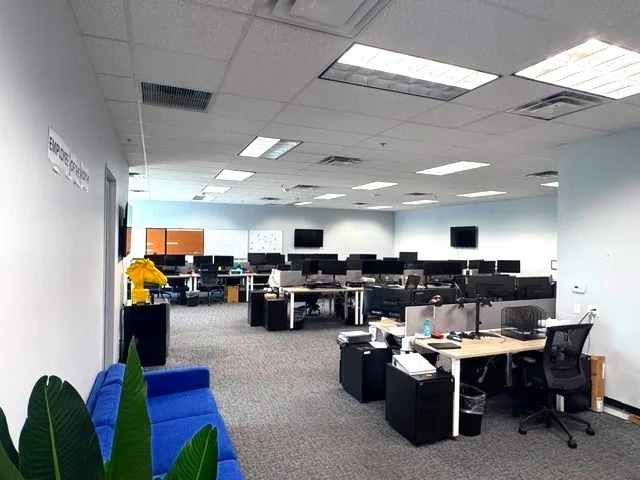 More Photos Of 596 E Germann Rd, Gilbert Warehouse For Lease