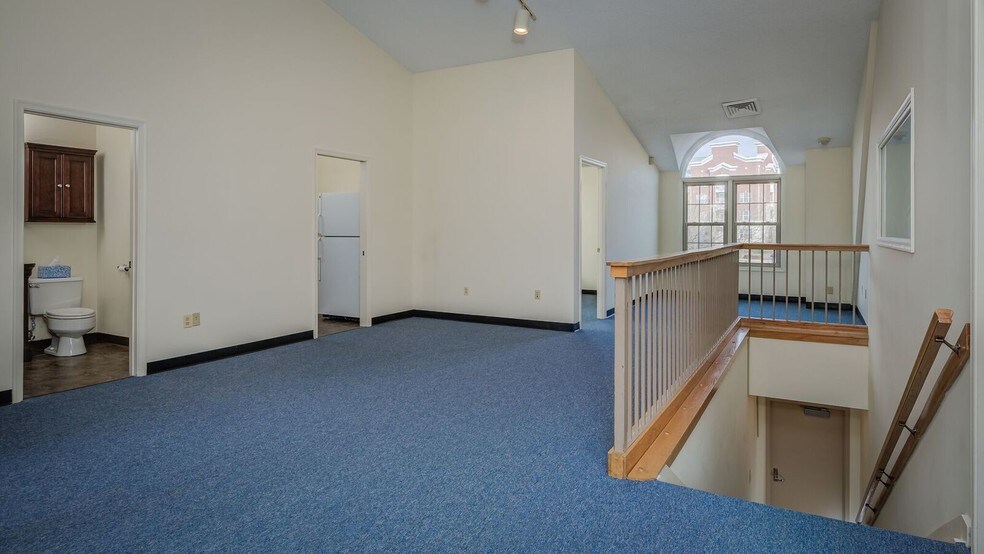 More Photos Of 8361-8379 Cherry Ln, Laurel Medical For Sale