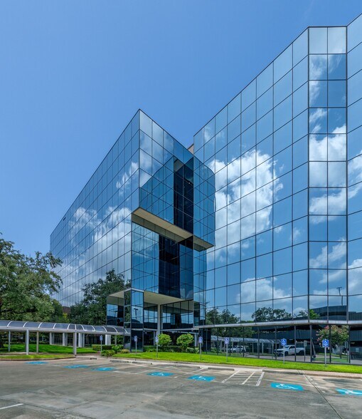 More Photos Of 2929 Briarpark Dr, Houston Office For Sale