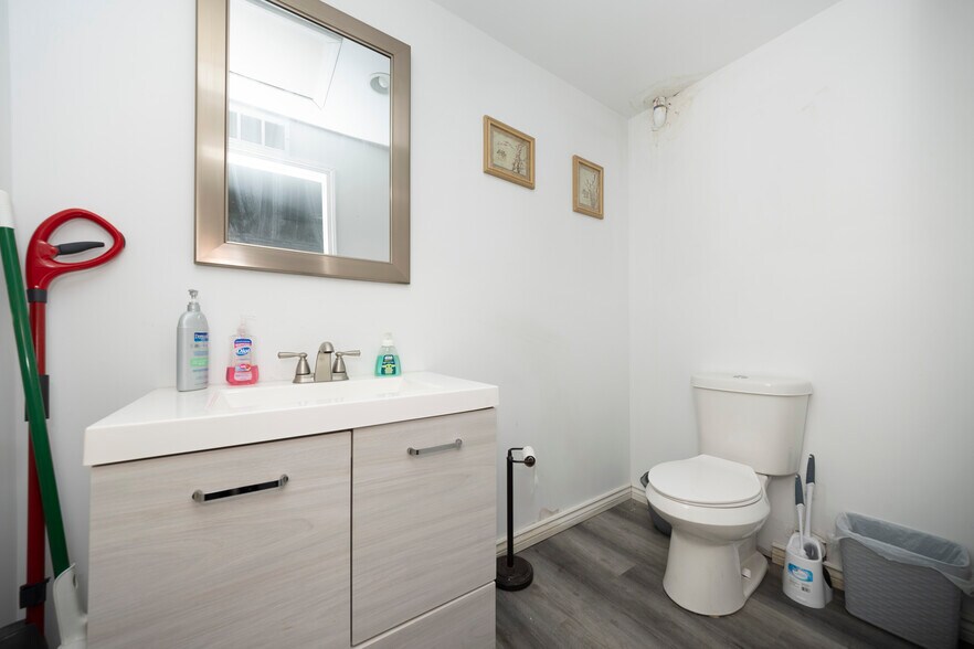 More Photos Of 10333 Gratiot Ave, Detroit Land For Sale