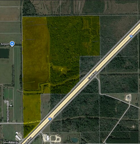 More Photos Of TBD I-10, Winnie Land For Sale